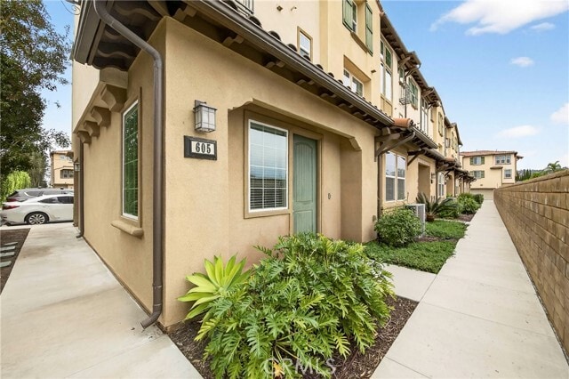 Photo - 1220 W La Habra Blvd