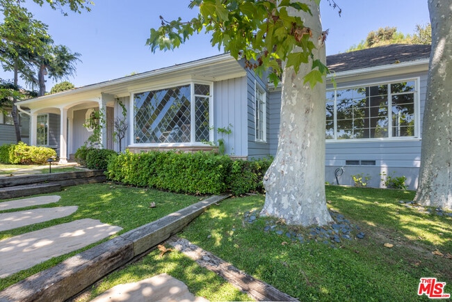 Building Photo - 11339 Thurston Pl