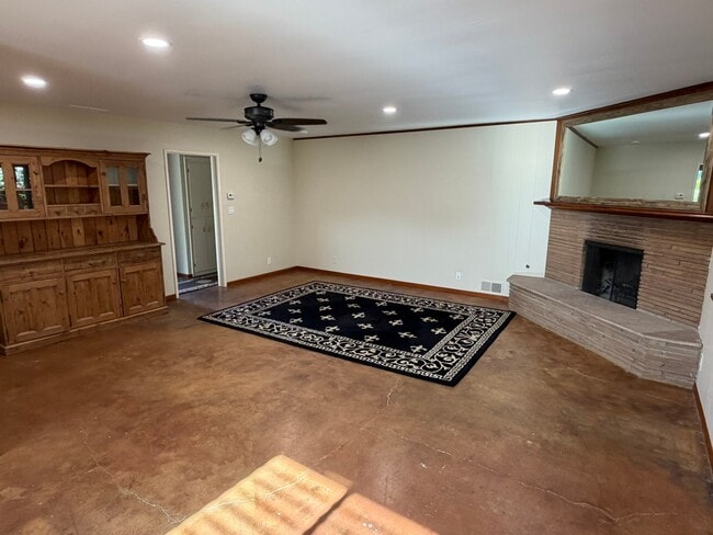 Photo - 1722 Eucalyptus Dr