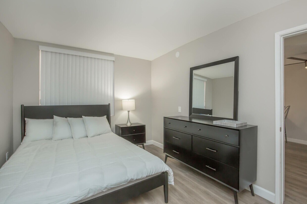 1BR/1BA - 1BR/1BA