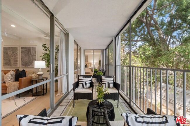 Photo - 850 Kings Rd Unit 208