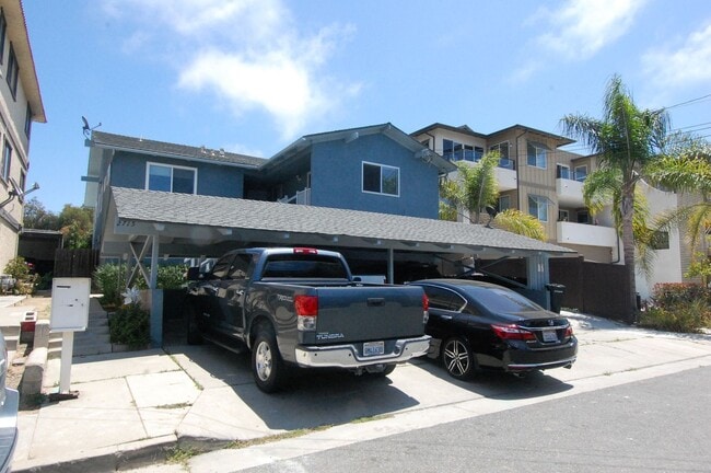Building Photo - 2715 Calle Del Comercio Unit Apt #D