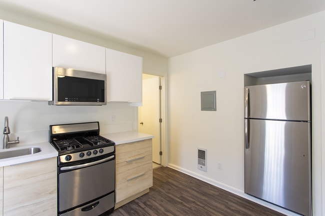 Photo - *OPEN HOUSE: 11/1 12:30-1:30PM* La Jolla V... Unit 7427-6