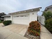 Photo - Beautifully Updated Spacious 3 Bed 3 Bath ... House