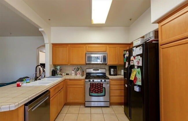 Photo - 610 Sunrise Dr