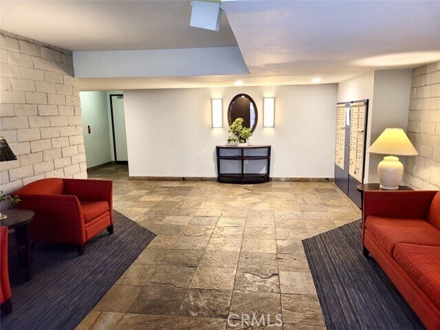 Building Photo - 266 S Madison Ave Unit 106