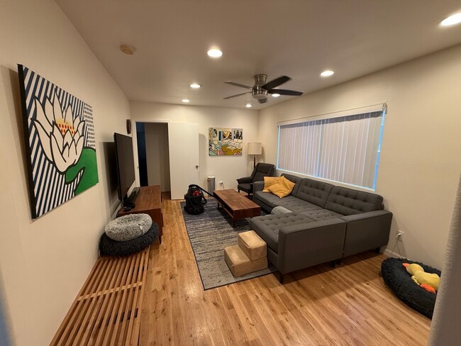 Photo - 4907 S Centinela Ave Unit A