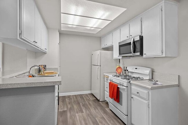 Building Photo - Brighton Park Apartments