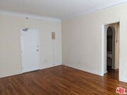 Photo - 665 Cochran Ave House
