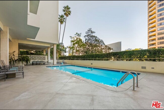 Photo - 10433 Wilshire Blvd Unit 603