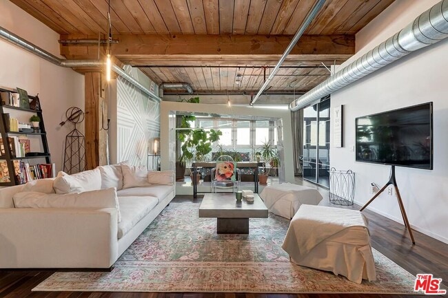 Photo - 530 S Hewitt St Condo Unit 346