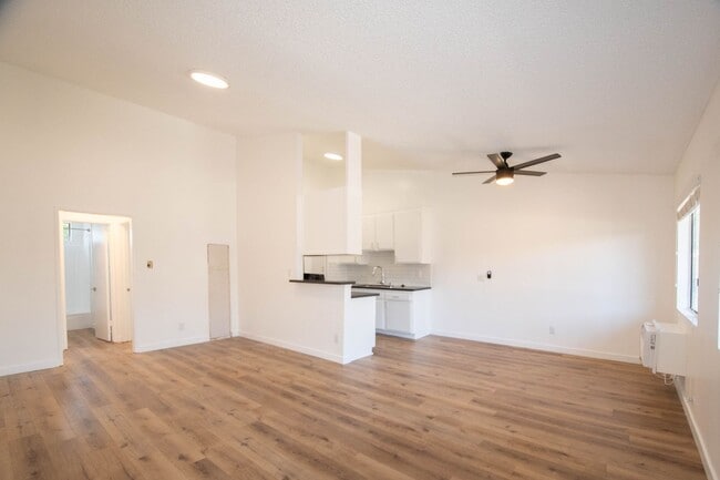 Photo - 13846 Sherman Way Unit 201