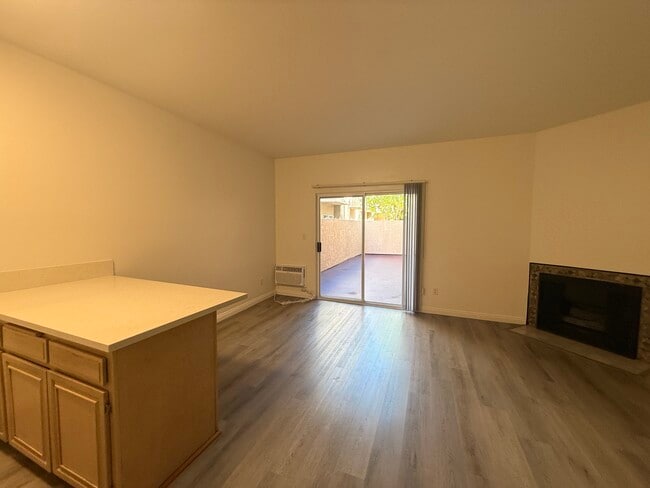 Photo - Gateway Court
