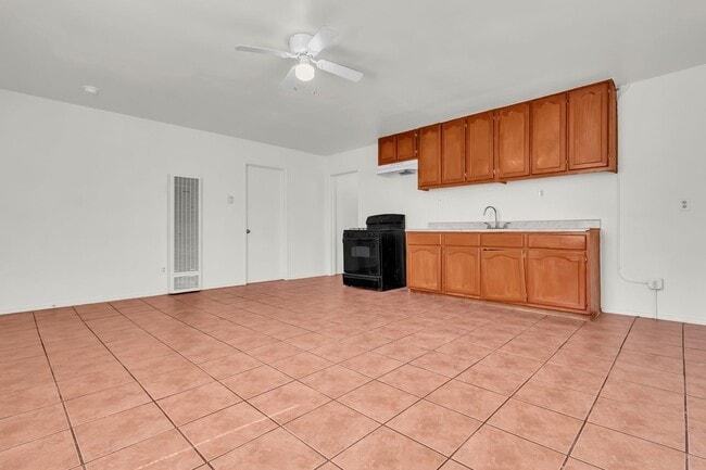 Photo - 1166 E 43rd Pl Unit 1166 1/2  E 43rd Pl
