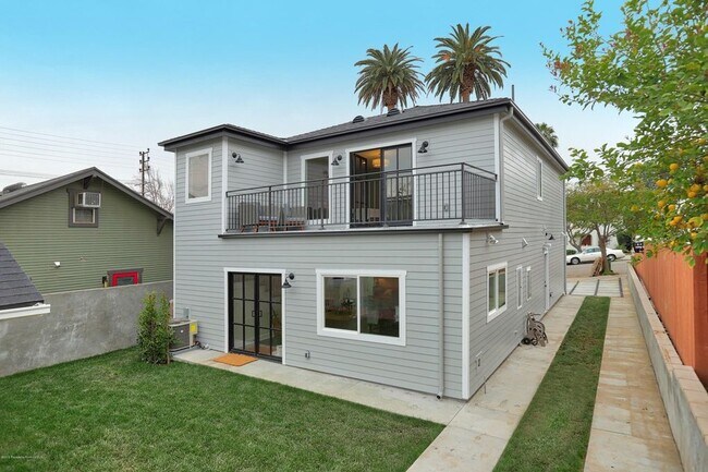 Photo - 2409 Langdale Ave