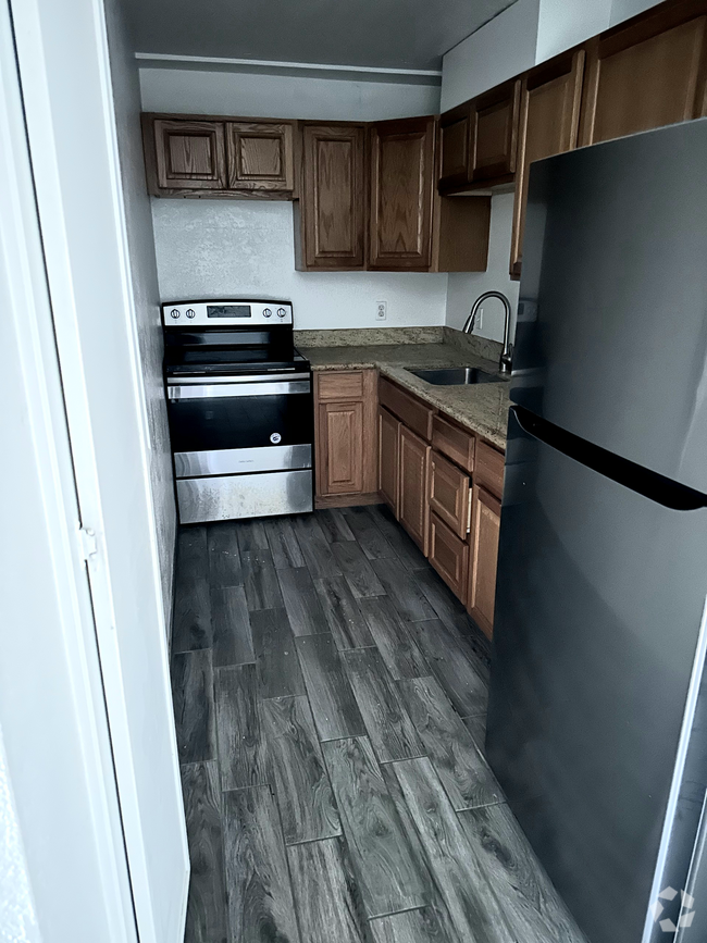 Building Photo - 2860 N Los Felices Unit 209 Rental