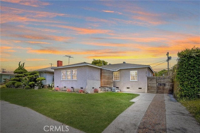 Photo - 3816 S Victoria Ave