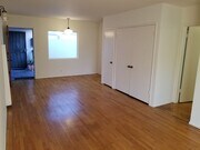 Photo - 2370 Walgrove Ave Unit 7
