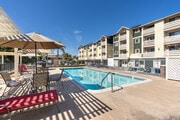 Pool - Encinitas Terrace Apartment Homes