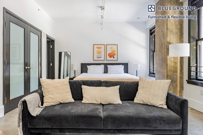 Photo - 810 S Spring St Unit FL2-ID1424