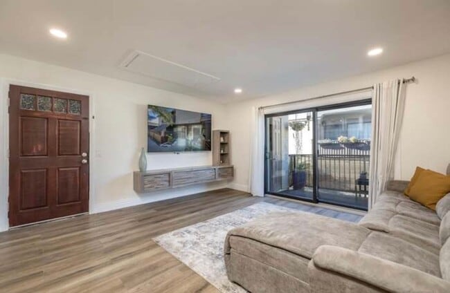Photo - 12730 Laurel St Unit 305
