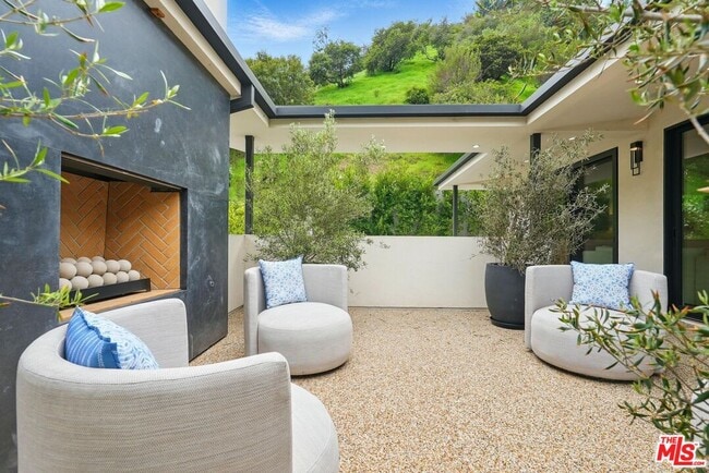 Photo - 913-913 1/2 N Beverly Glen Blvd House