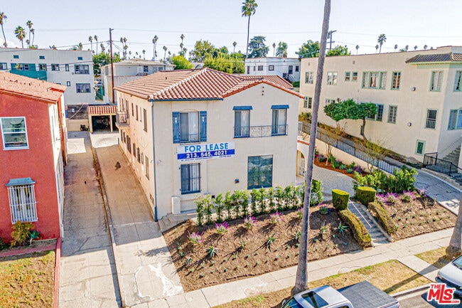 Photo - 1152 S Bronson Ave