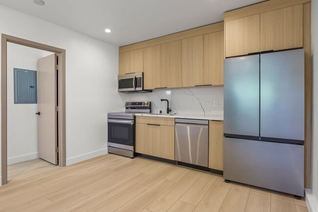 Photo - 11010 Hortense St Unit 1/4