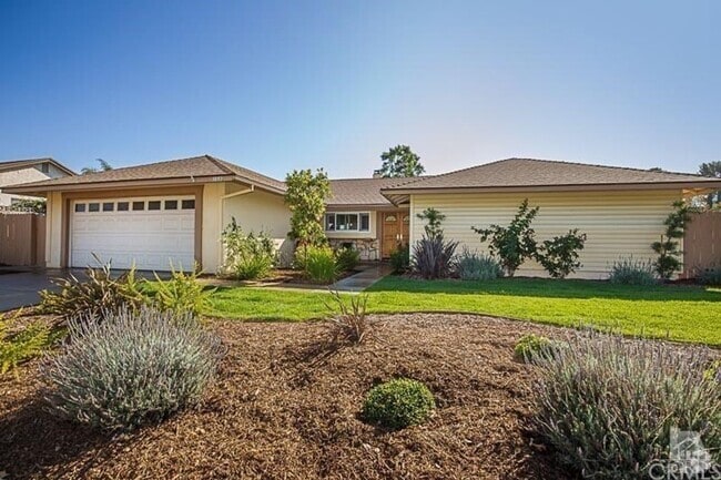 Building Photo - Located on a tree-lined street is this met... Rental