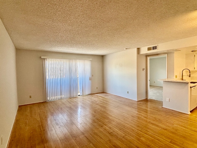 Photo - 6400 Kraft Ave Unit 7