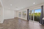 Photo - 2664 S La Brea Ave Townhome