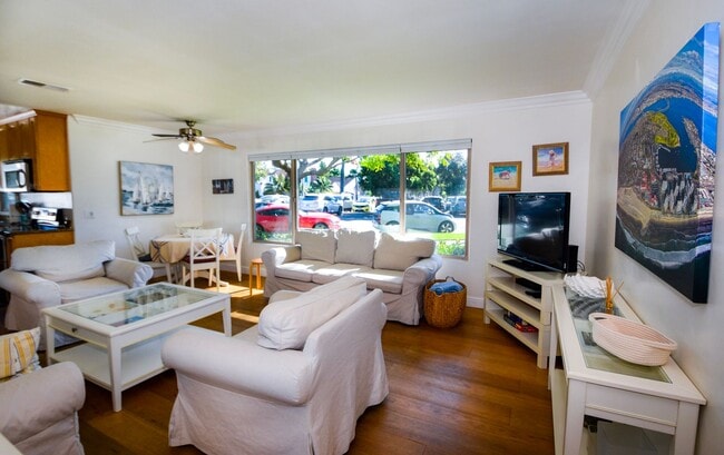 Photo - 1052 Isabella Ave Unit Vacation Rental