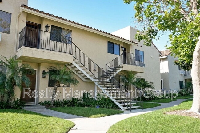 Building Photo - 10182 Camino Ruiz Unit 63