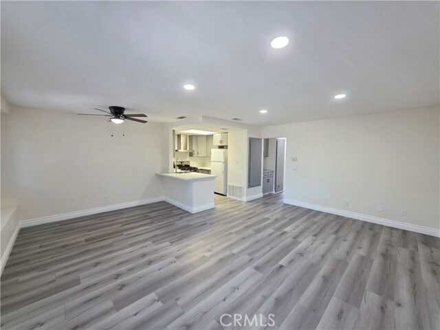 Photo - 44036 25th St W