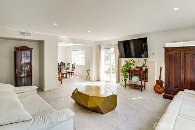 Photo - 2106 Nelson Ave