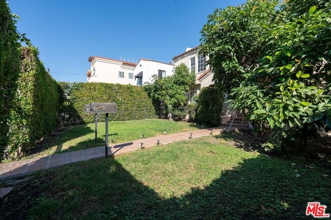 Photo - 1428 S Sherbourne Dr