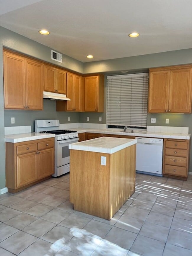 Photo - The Meadows Condo in Camarillo
