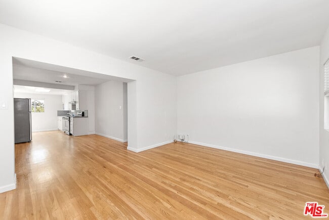 Photo - 3023 Prospect Ave