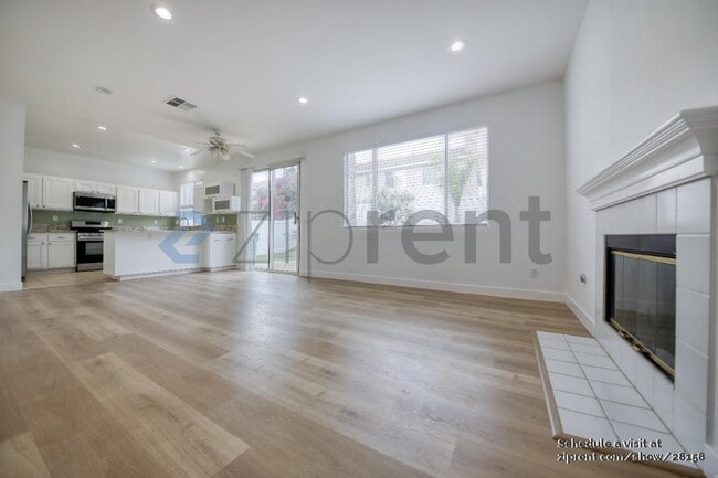 Photo - 17 Armory Pl