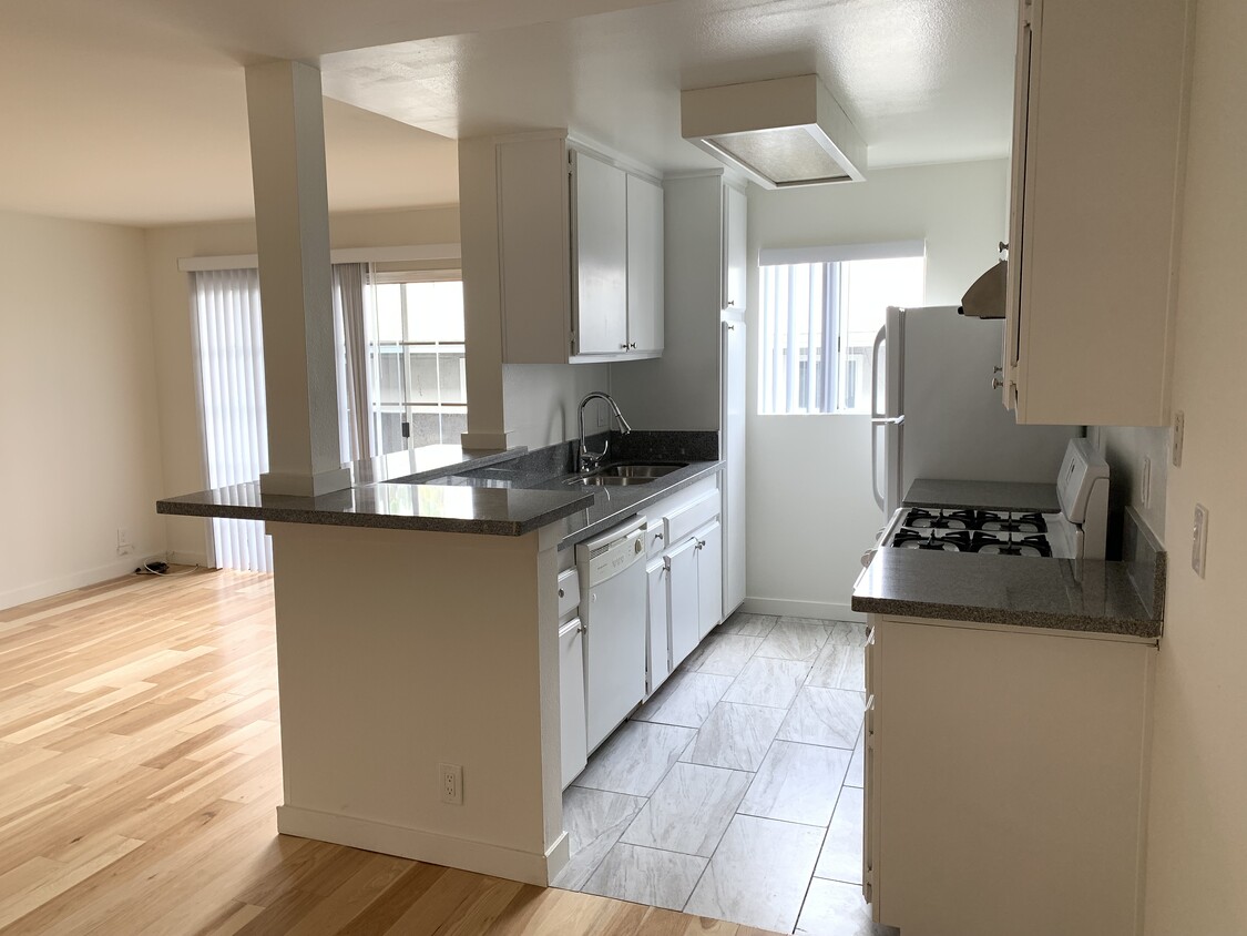 Floor Plan - 2 bed, 2 bath