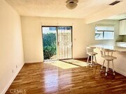 Photo - 964 W 2nd St