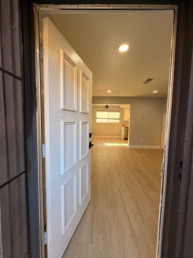 Photo - 1708 E Fairfield Ct Unit 2
