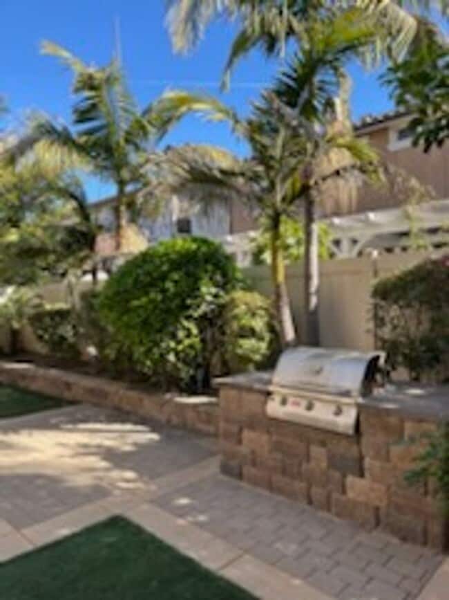 Photo - 4BD/2.5BATH FAMILY HOME-$4100 PER MO.-NO PETS