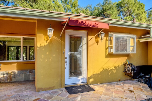 Photo - 1544 Golf Club Dr