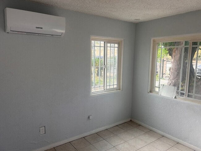 Photo - 3 BEDROOM HOUSE IN NORTH FONTANA