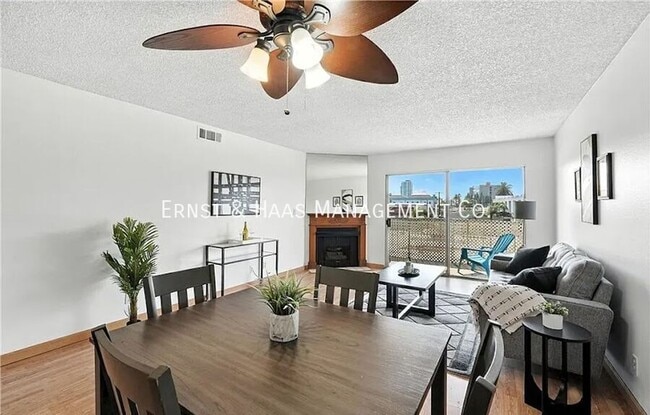 Photo - 955 E 3rd St Unit #304