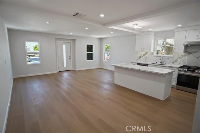 Photo - 10326 Silverton Ave