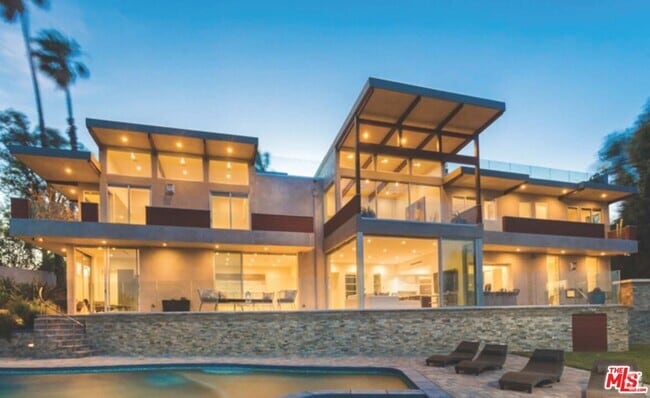 Building Photo - 770 Paseo Miramar Rental
