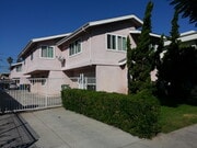 Driveway - 625 S Osage Ave Unit 3