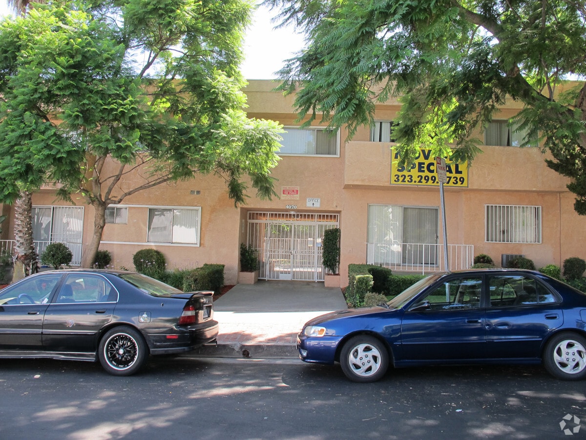 Baldwin Hills Apartments - Baldwin Hills Apartments